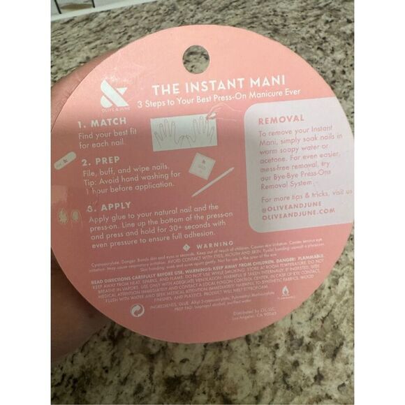 Olive & June Long Length Pink Rounded Long Length Press on Nail Kits x3 - Picture 2 of 3